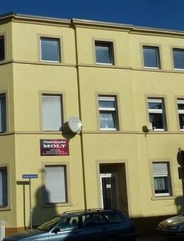 vollsanierte 4 - Raum - Wohnung mit Einbauküche und Tageslichtbad - Coswig (Anhalt)