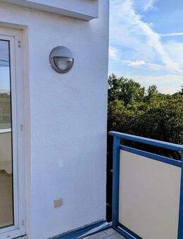 Weissensee DG Wohnung mit Seeblick - Berlin