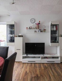 Gepflegte 2-Zimmer-Wohnung mit Südbalkon und Blick ins Grüne in Neckarweihingen - Ludwigsburg