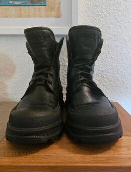 Verkaufe Boots von MJUS - Mülheim (Ruhr)