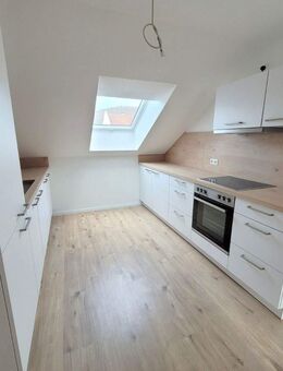 Schicke, helle 4-Zimmer-Wohnung. Frisch ausgebaut und bezugsbereit! - Geisingen