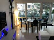 Gepflegte 2-Zi.-Wohnung mit Balkon, TG u. Einbauküche - Ulm