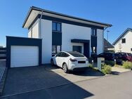 Modernes Effizienzhaus A+ mit PV-Anlage, Wallbox & Premiumküche - Einziehen & Wohlfühlen - Zülpich