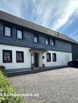 Historisches Einfamilienhaus mit schönem Grundstück - Gösenroth