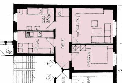 2-Raum-Dachwohnung mit PKW-Stellplatz