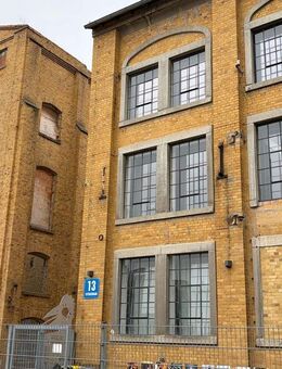 Etagen Loft 180 Qm Seeblick *** 85 % AFA ***3 Balkone ***autarke Energieversorgung Wärme und Energie - Borna