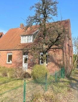 Renovierungsbedürftiges Einfamilienhaus mit Garage & Carport in Meppen-Rühle - Meppen
