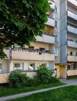 Aktuelle Renovierung einer schönen 3-Zimmer-Wohnung mit Balkon! - Dresden