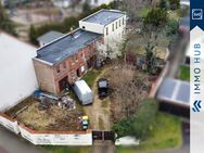 ++ 3 Min. zum See: 1.000 m² Grundstück mit sanierungsbedürftigen Bestandshäusern und Garage ++ - Zwenkau