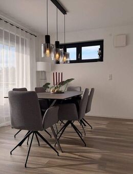 NEUBAUFLAIR - 2-Zimmer-Eigentumswohnung mit Garage - Schwanstetten