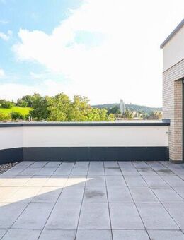 Lichtdurchflutetes Penthouse mit traumhafter Dachterrasse und stilvollem Wohnambiente - Schwäbisch Gmünd