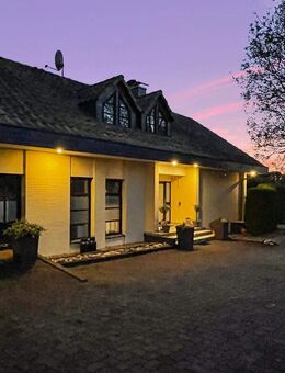 Villa mit Einlieger und Traumgrundstück - Wermelskirchen