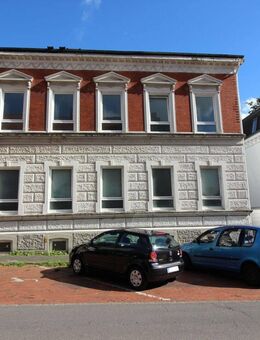 Historisches Mehrfamilienhaus mit 6 Wohneinheiten, Ausbaupotenzial & Gemeinschaftsgarten - Stade (Hansestadt)