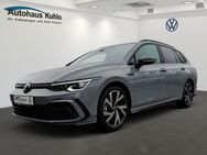 VW Golf Variant, 1.5 VIII R-Line eTSI, Jahr 2024 - Wittlich