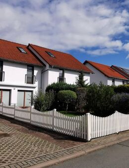 gute Rendite * provisionsfrei * vermietete DHH in ruhiger Lage mit Terrasse und Stellplatz - Leuna