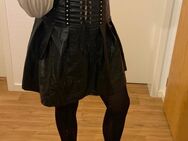 Gleichgesinnte gesucht Sissy 25 - Seevetal