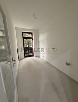 **Frisch modernisierte 3-Zimmer-Wohnung mit Einbauküche und Balkon - Erstbezug in ruhiger Lage** - Leipzig