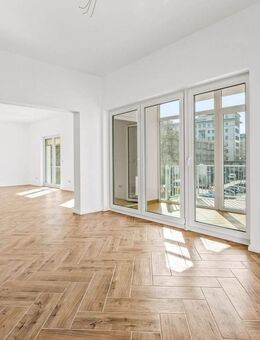 Sehr zentrale ruhige Lage / Sofortbezug / Lift / hohe Räume / Bad / Gäste WC / Wintergarten - Berlin