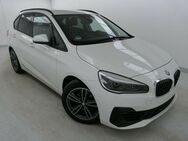 BMW 225, Active Tourer Sport Line H&K, Jahr 2020 - Paderborn