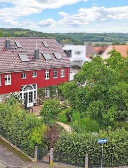Sonnenverwöhnt & großzügig: Hochwertig ausgebaute Scheune mit eigenem Garten - Hungen