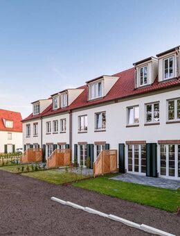 Nur noch 2 Häuser verfügbar! EBK, Garten, Stellplatz u.a. !! Besichtigung Samstag, 30.08. / 15.00 Uhr - kommen Sie einfach vorbei! - Beelitz