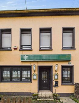 Reihenmittelhaus mit großzügigem Grundstück in Püttlingen! - Püttlingen