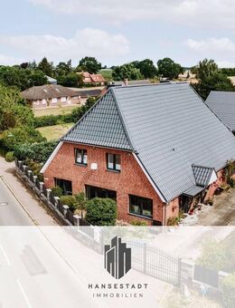 Kernsaniertes Zweifamilienhaus mit Pool und Nebengebäuden auf traumhaftem Grundstück - Bleckede