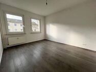 Renovierte 2-Zimmer-Wohnung mit großer Küche! - Essen