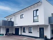 ***Einfamilienhaus in WEG mit Garage*** - Goldbach (Bayern)