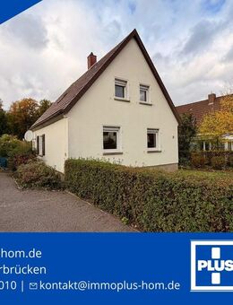 HOMBURG; FREISTEHENDES UND NEU RENOVIERTES 1 FH MIT GROSSZÜGIGEM GARTEN - Homburg