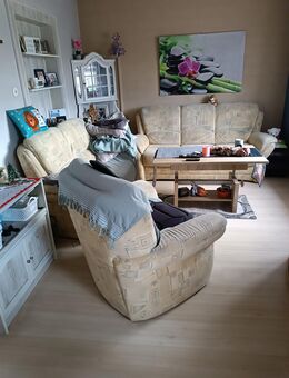 Verkaufe mein 3-Sitzer Sofa in beigem Farbton - Heinsberg Zentrum