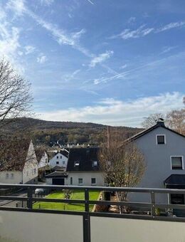Gemütliche 2-Zimmer-Wohnung mit Balkon in ruhiger Lage und gute Autobahnanbindung! - Arnsberg