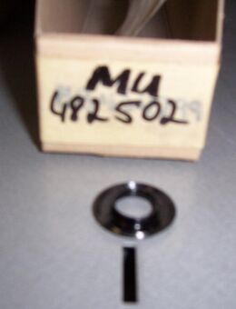 MU482502 Teppichboden-Haken Mitsubishi L300/Pajero - Hannover Vahrenwald-List