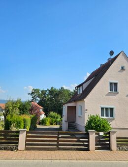 Hausverkauf mit großem teilbarem Grundstück - Hallerndorf