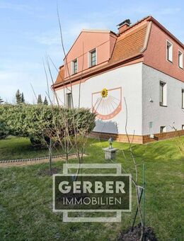 Gepflegtes Anwesen - Hof
