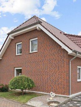 Provisionsfrei - Familienfreundliches Haus mit kluger Aufteilung und Einliegerwohnung - Gronau (Leine)