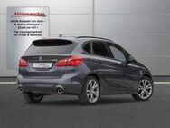 BMW 220 i Active Tourer Sport Line // Pano/Leder/LED/AHK - Thannhausen