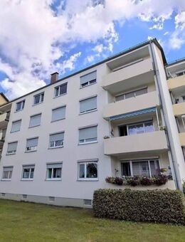 Frei ab sofort! Attraktive 2-Zimmer-Wohnung nach Südwest mit ca. 51,8 qm im 2.Stock & eigene Garage - Creußen