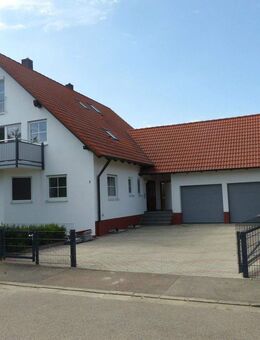 Vollständig renoviertes 3 Familienhaus+ Einliegerwohnung mit großen eingewachsenen Gärten - Holzheim (Landkreis Dillingen (Donau))