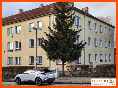 Von Grün umgeben und doch zentral // Tageslichtbad // neuer Bodenbelag auf Wunsch!
