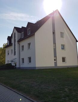 2-Raum-Erdgeschoß-Wohnung mit Garten in Toplage - Borna