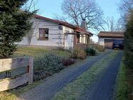 Katerbow, EFH im Bungalowstil mit Doppelgarage, Doppel-Carport und großen Garten - Temnitzquell