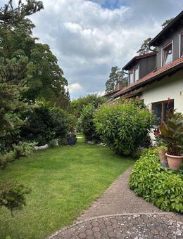 Grüne Oase Waldrandlage 2-Familienhaus mit Traum-Lage und Garten - Schwanstetten