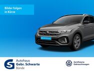 VW T-Roc, R-Line Plus Sport-Paket, Jahr 2023 - Bünde