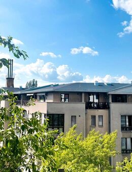 Bezugsfrei, Balkon, 2-Zi- Wohnung, renovierungsbedürftig, sehr gute Anbindung ÖPNV - Berlin