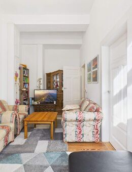 Innenstadtlage Baden-Baden - gepflegte 2-Zimmer-Wohnung mit Balkon! - Baden-Baden