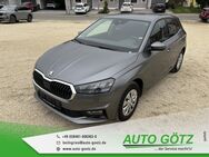 Skoda Fabia, Selection Ãber VZE Digi SpurAssist Connect Sunset 4xEFH Armlehne Metallic, Jahr 2024 - Beilngries