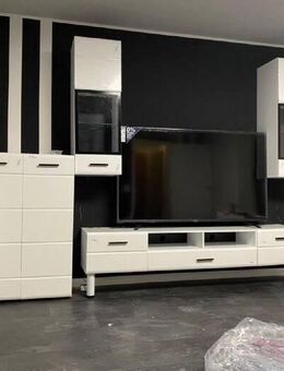 ** Renovierte 2 - Zimmer - Wohnung mit sonnigen Balkon ** - Gevelsberg