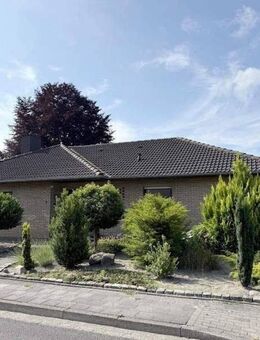 Gut erhaltener Bungalow mit Garage in ruhiger, zentrumsnaher Lage - Papenburg