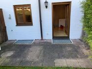 Gemütliche 2 Zimmer Maisonette Wohnung mit Terrasse und eingewachsenem Garten - Otterfing